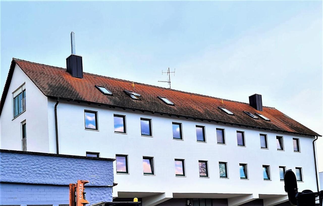 Bei Playmobilland- Grosszugige Wohnung Mit Terasse 1 Цирндорф Екстер'єр фото